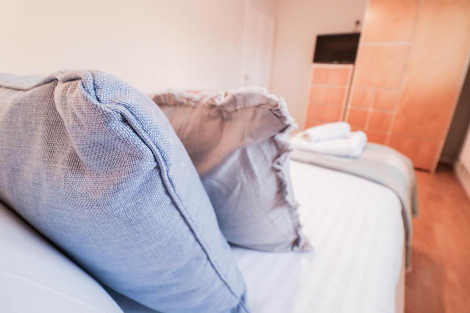 Bright And Spacious Contractor House L Parking! Borehamwood Eksteriør bilde